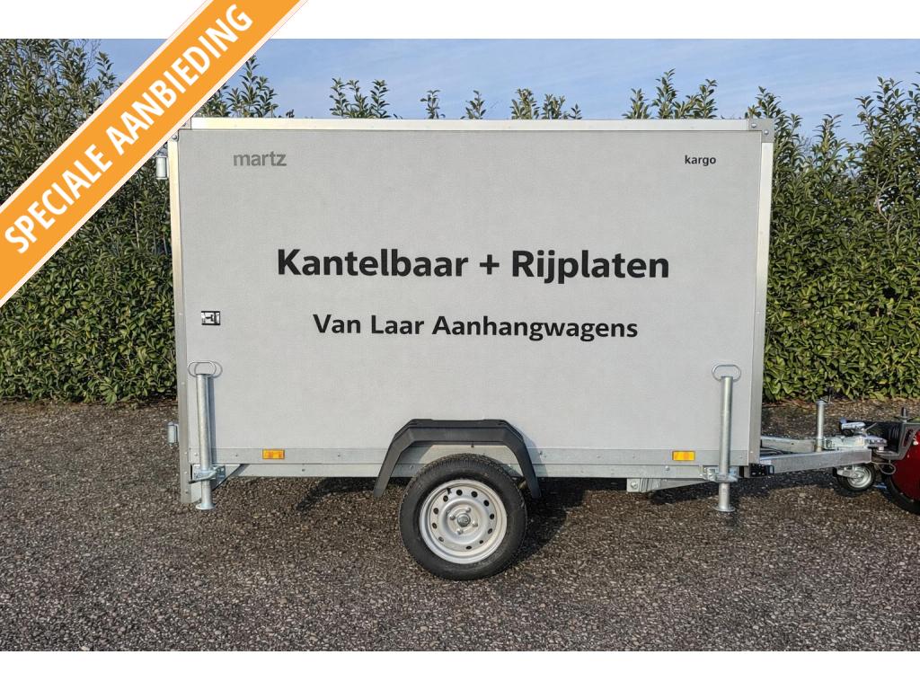 NIEUW Uniek Kantelbare gesloten aanhangwagen met rijplaten