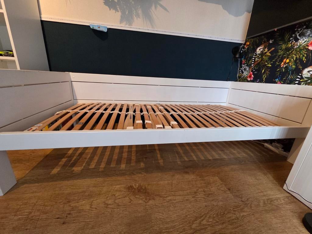 Life Time Bed Half Hoogslaper met Hoekplank, Ophalen, Gebruikt, 90 cm, Eenpersoons