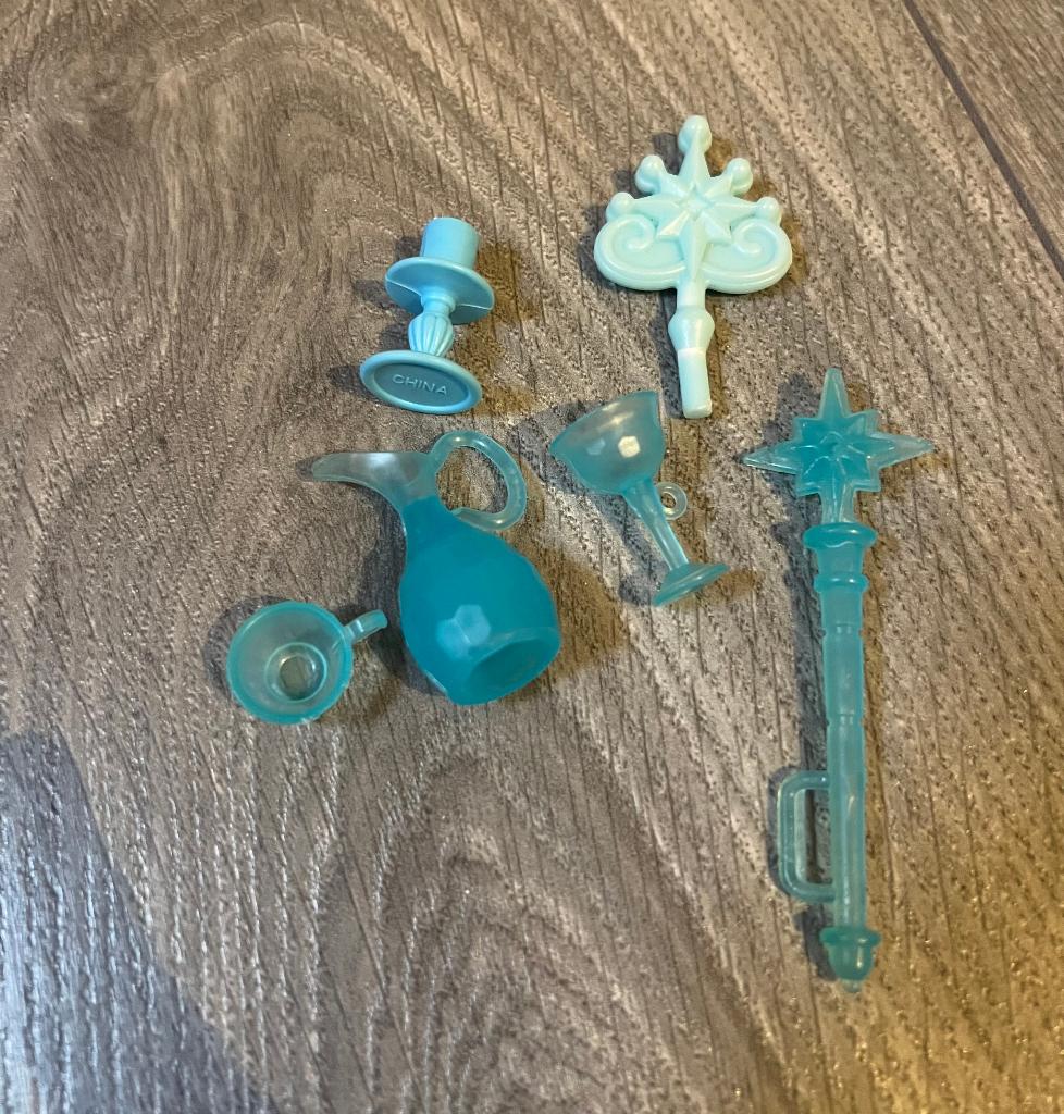 Accessoires Barbie Mattel Zwanenmeer 2003 betoverend kasteel, Ophalen of Verzenden, Zo goed als nieuw, Accessoires