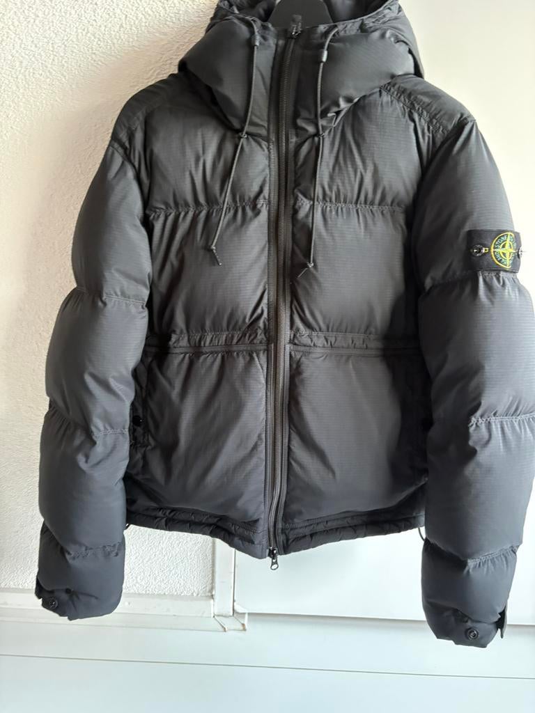 Stone island down jas maat small, Kleding | Heren, Jassen | Winter, Ophalen of Verzenden, Zo goed als nieuw, Maat 46 (S) of kleiner
