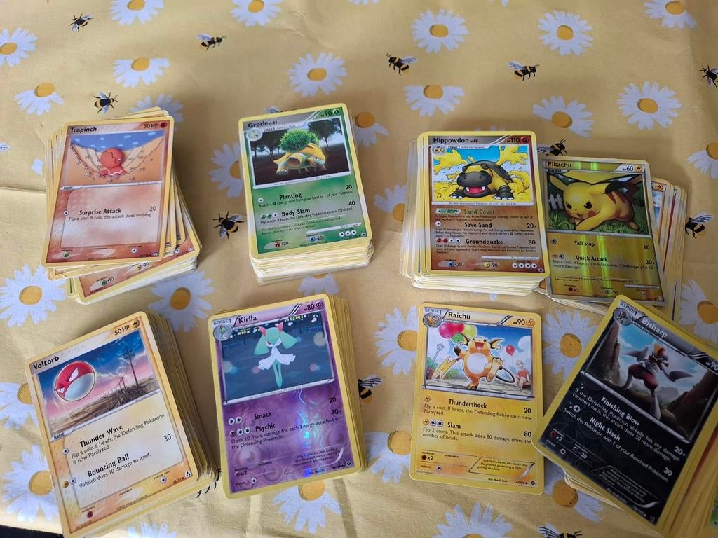 340 Pokémon kaarten van 2006 tot en met 2012, Ophalen of Verzenden, Meerdere kaarten