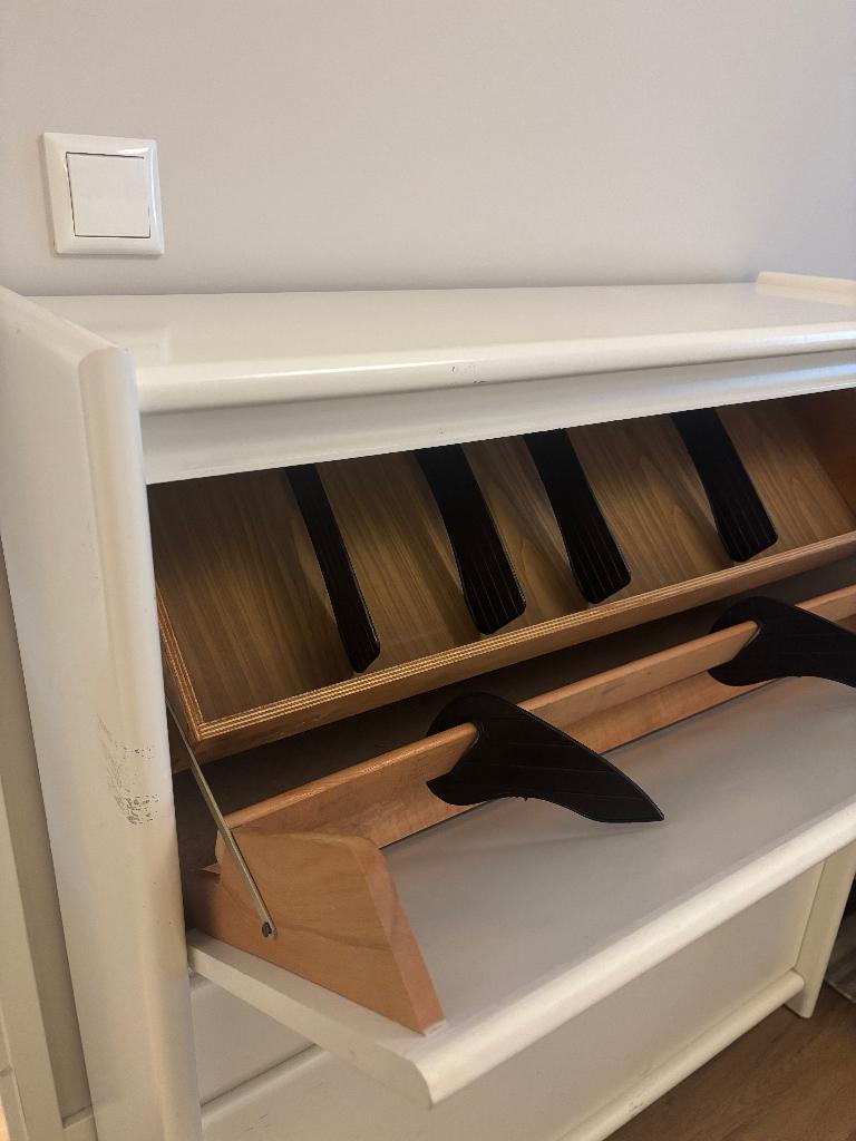 Vintage Flip-Down Shoe Cabinet – White Wood with Hardware, Huis en Inrichting, Kasten | Schoenenkasten, Ophalen, Gebruikt