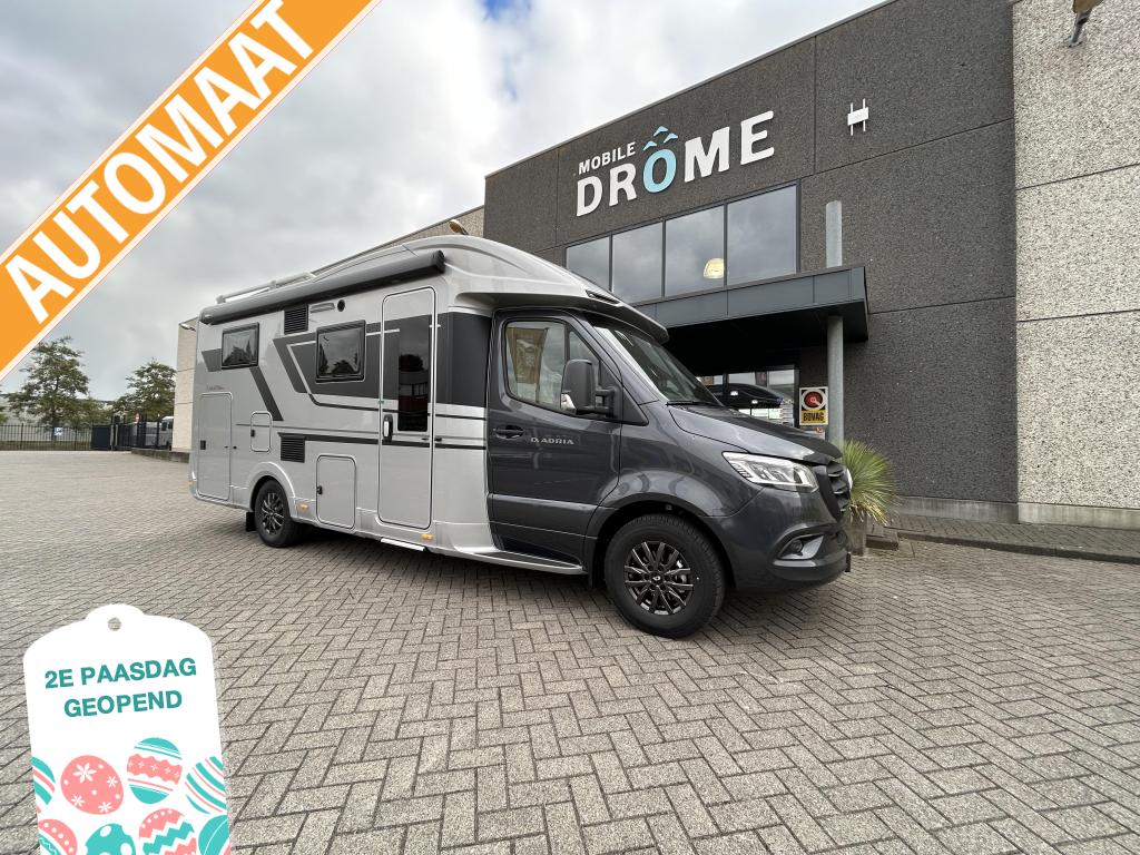 Wintersport uitvoering; Adria Coral 650SL Supreme., Automaat, Vloeistofverwarming, Luifel, Bedrijf