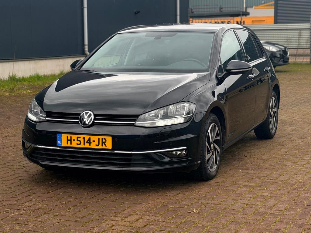 Volkswagen Golf 1.6 TDI Highline Exportprijs, Auto's, Voorwielaandrijving, Gebruikt, Euro 6, 4 cilinders