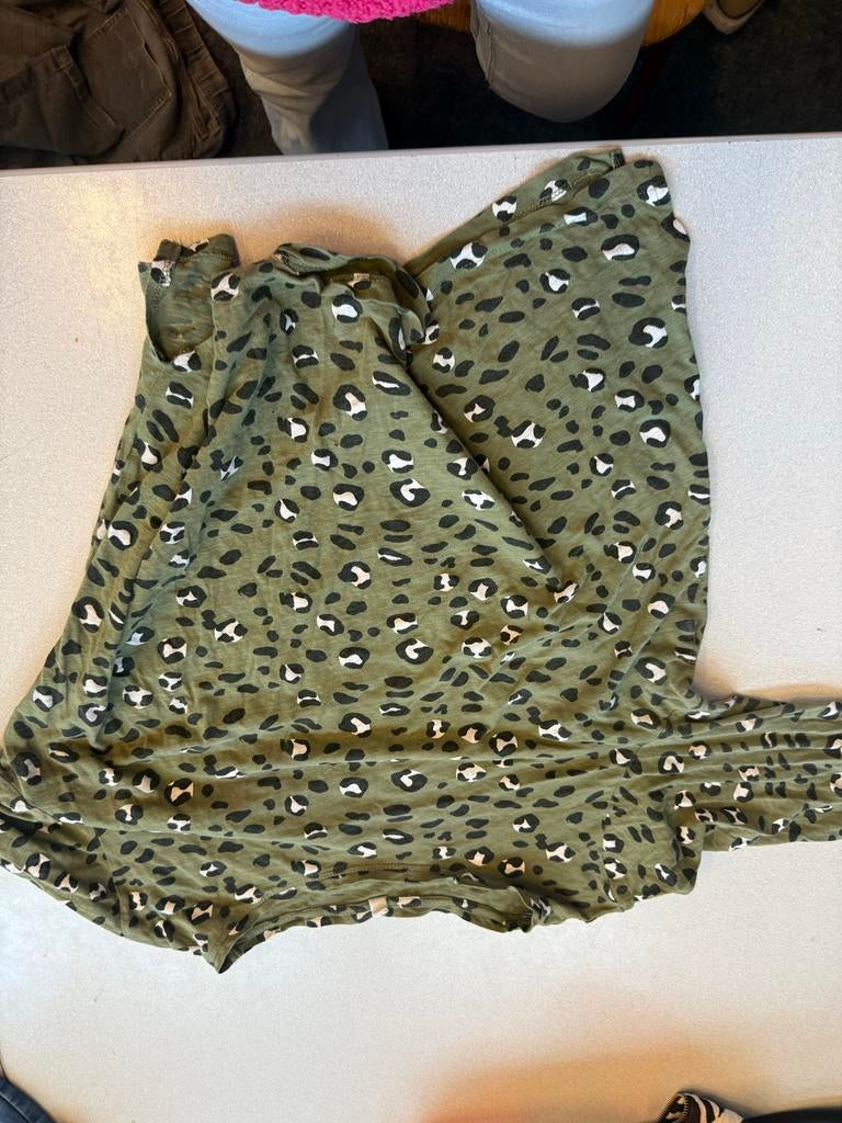 Hema T-shirt met luipaardprint, Kleding | Dames, Korte mouw, Gedragen, Groen, Ophalen