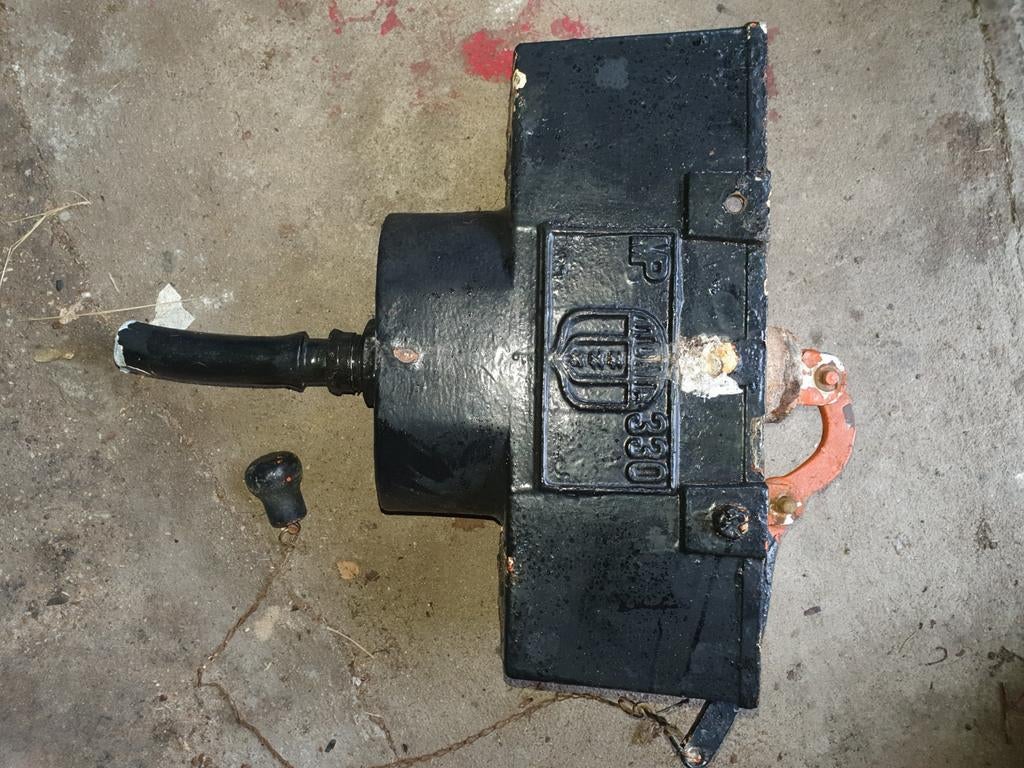 Antieke gietijzeren stortbak - Authentiek toilet, Ophalen, Gebruikt, Toilet