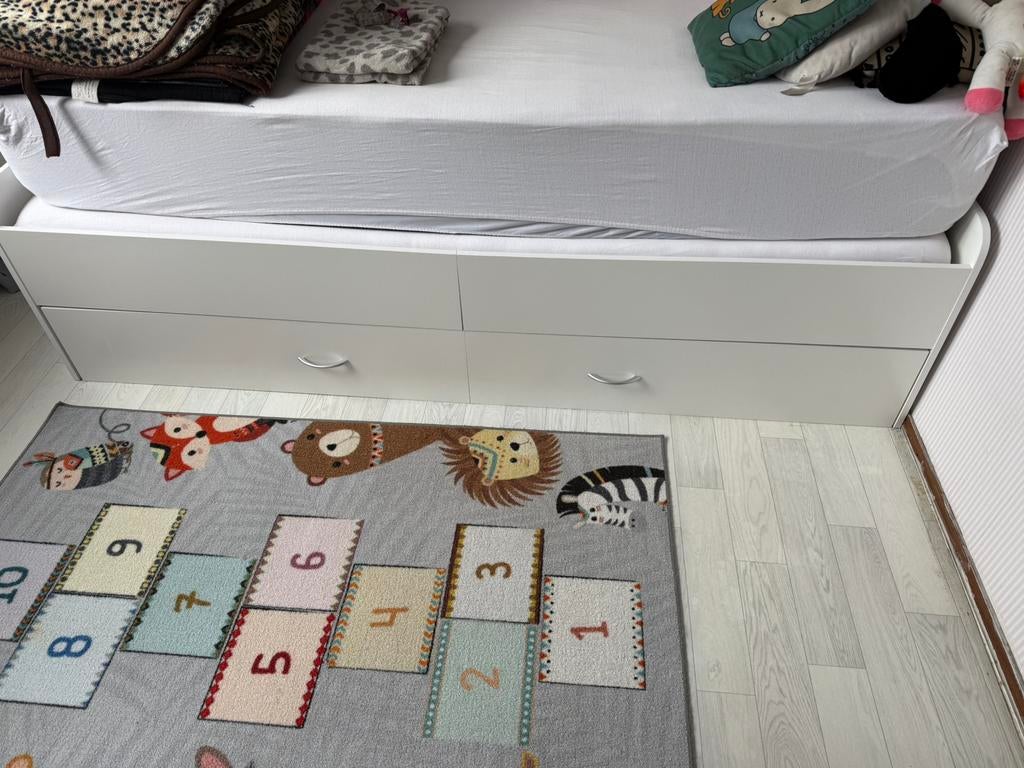 Bed met uitschuifbare lade, 85 tot 100 cm, Gebruikt, Ophalen of Verzenden, Lattenbodem