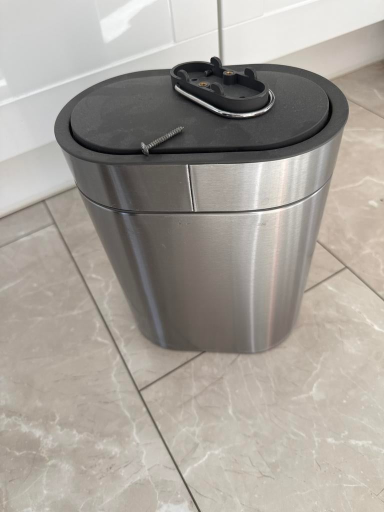 Handige prullenbak met ophangsysteem, Ophalen, Gebruikt, Minder dan 10 liter, Rvs