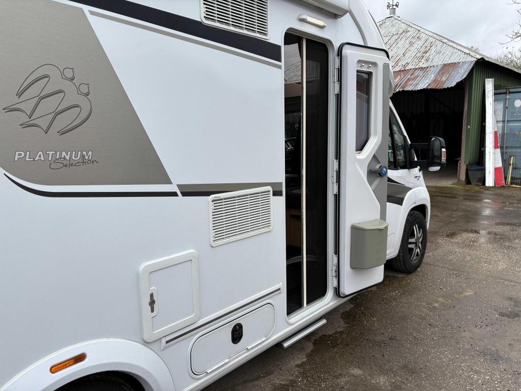 Knaus Sun TI 700|Automaat|2017|52000KM|150PK|Queensbed, Automaat, Fiat, 7 tot 8 meter, Diesel