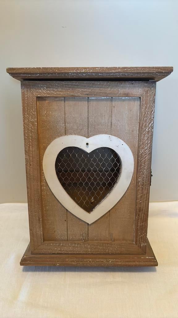 Schattig sleutel kastje van hout, Ophalen of Verzenden, Zo goed als nieuw