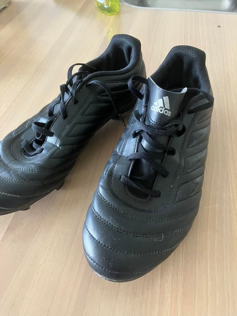 Voetbal schoenen, Maat XS of kleiner, Ophalen of Verzenden, Zo goed als nieuw, Schoenen