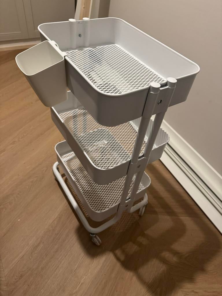 Wit rolkarretje met 3 lagen en zijbakje ikea, Huis en Inrichting, Kasten | Overige, Ophalen, Gebruikt
