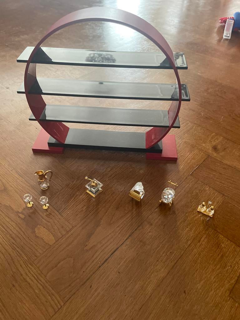 Miniatuur vitrinekast met kristallen beeldjes swarovski, Antiek en Kunst, Antiek | Glas en Kristal, Ophalen of Verzenden