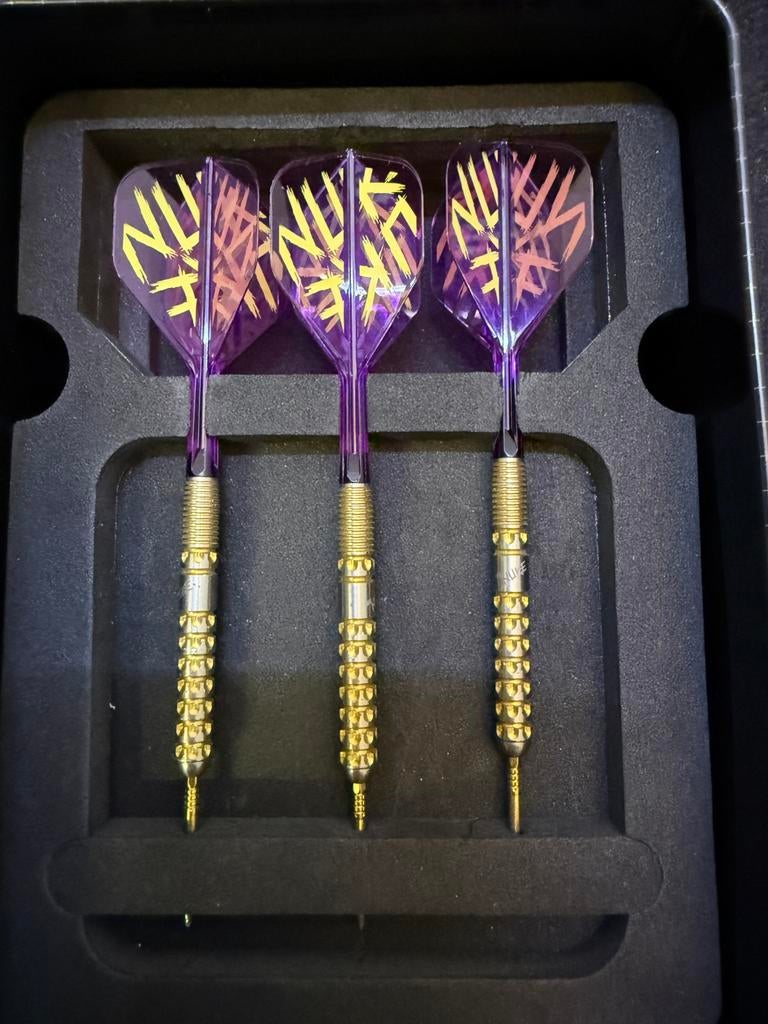 Target Luke Littler G1 Prodigy Swiss Point 90% - Dartpijlen, Sport en Fitness, Darts, Ophalen of Verzenden, Zo goed als nieuw