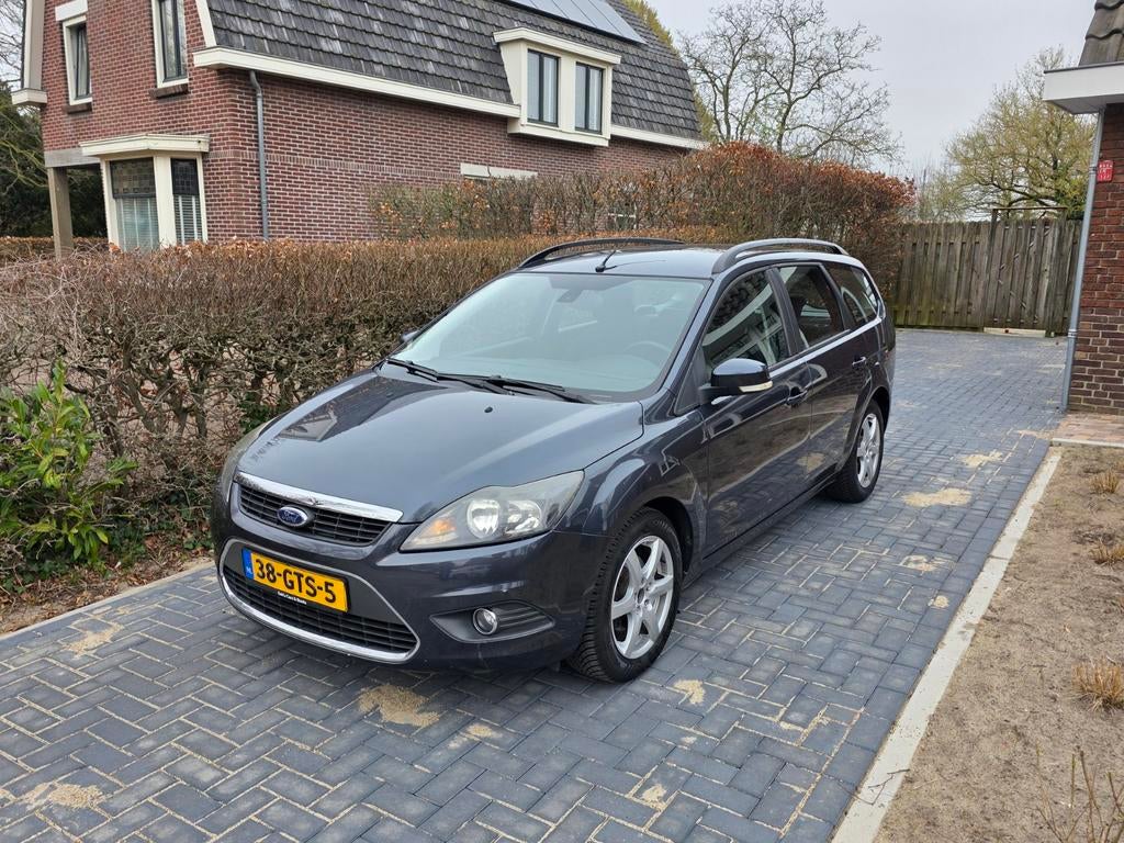 Ford Focus Wagon 1.6 Titanium, Auto's, Ford, Focus, ABS, Airbags, Airconditioning, Bluetooth, Boordcomputer, Centrale vergrendeling
