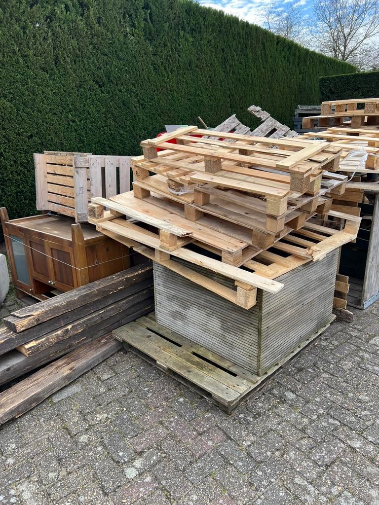 Pallets + overig kachelhout, Minder dan 3 m³, Ophalen