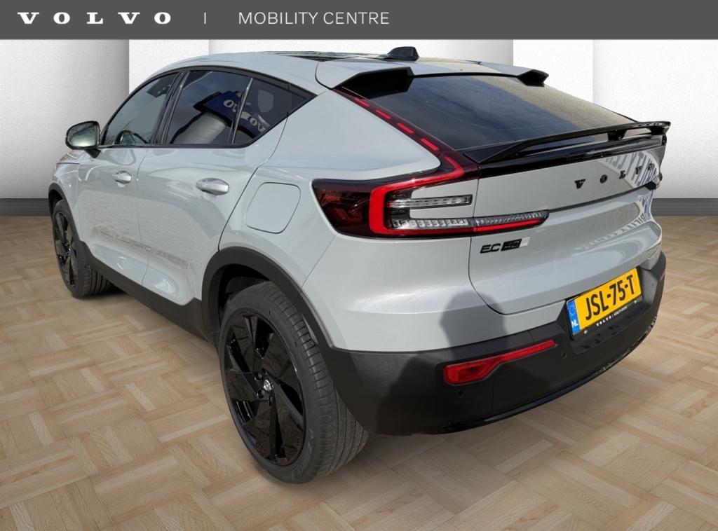 Volvo EC40 Extend. Plus Black Ed. 82kWh | Demo | 20" Velgen, Auto's, Volvo, Gebruikt, 82 kWh, Origineel Nederlands, 420 min