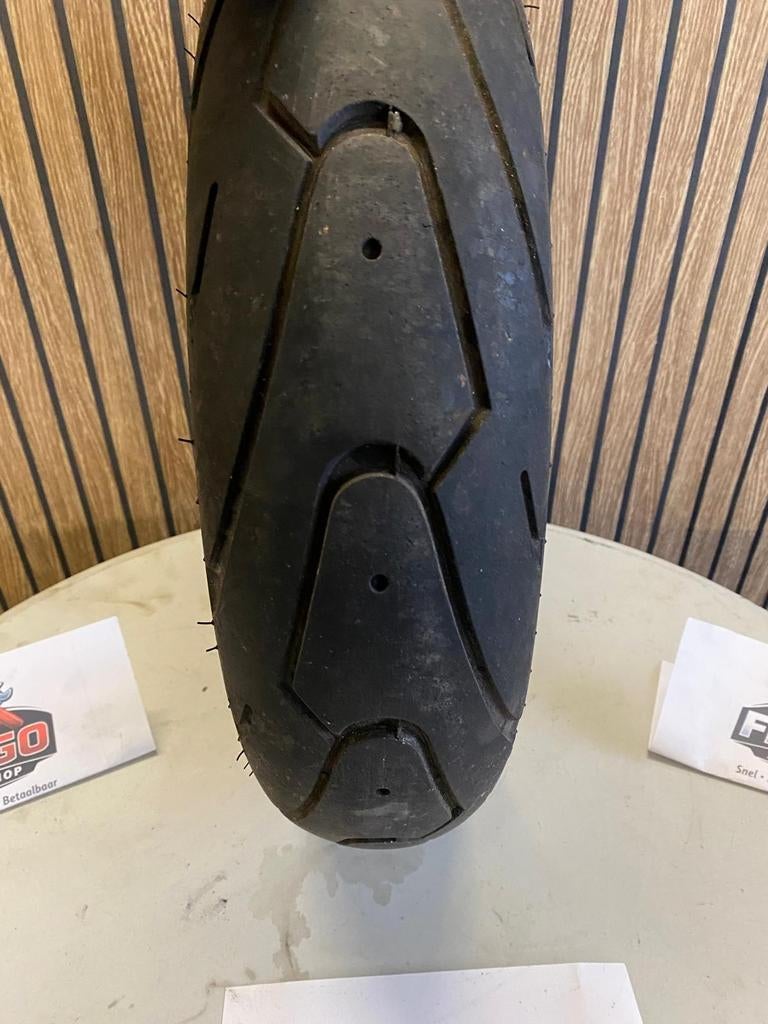 Scooter band 120/70-12, Fietsen en Brommers, Ophalen of Verzenden, Gebruikt, Overige typen, Piaggio