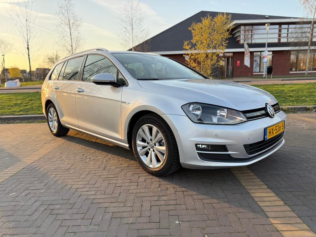 Volkswagen Golf Variant 1.0 TSI Comfortline  Dsg-7, Auto's, Stof, 1210 kg, Stationwagon, 650 kg