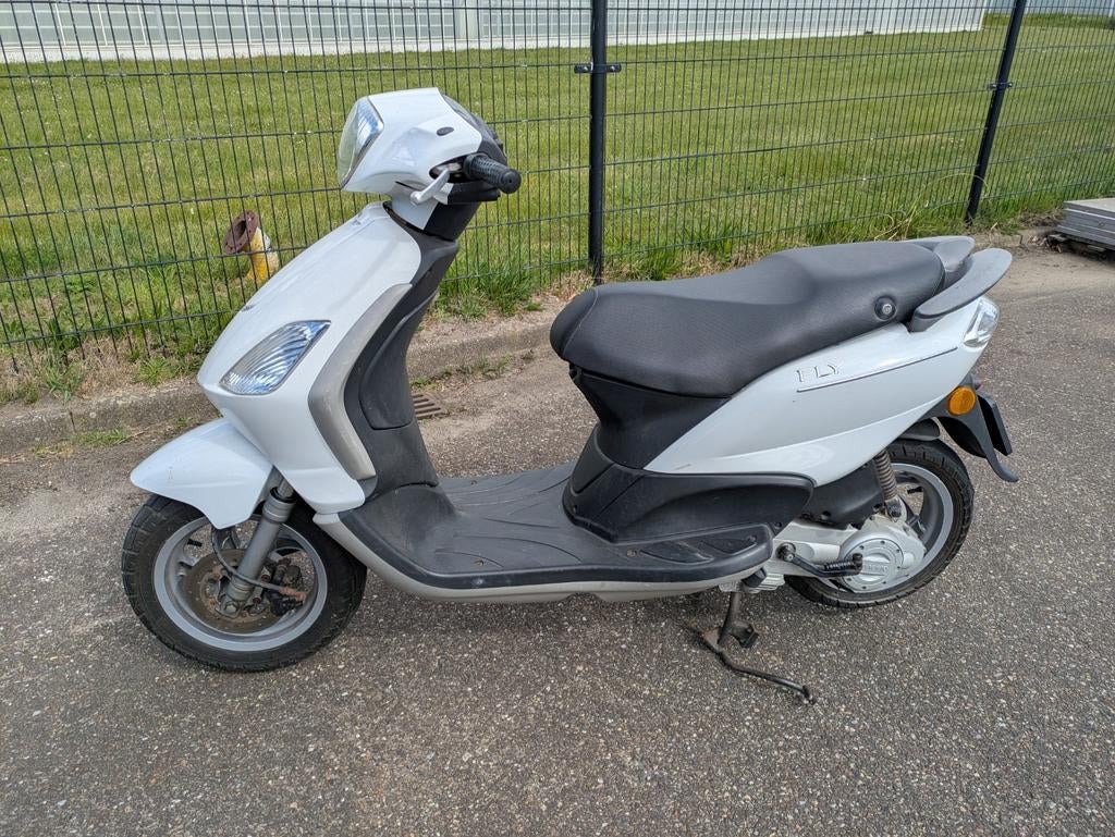 Piaggio Fly 25km snorfiets 4T 2010, Ophalen, Gebruikt, Maximaal 45 km/u, Fly