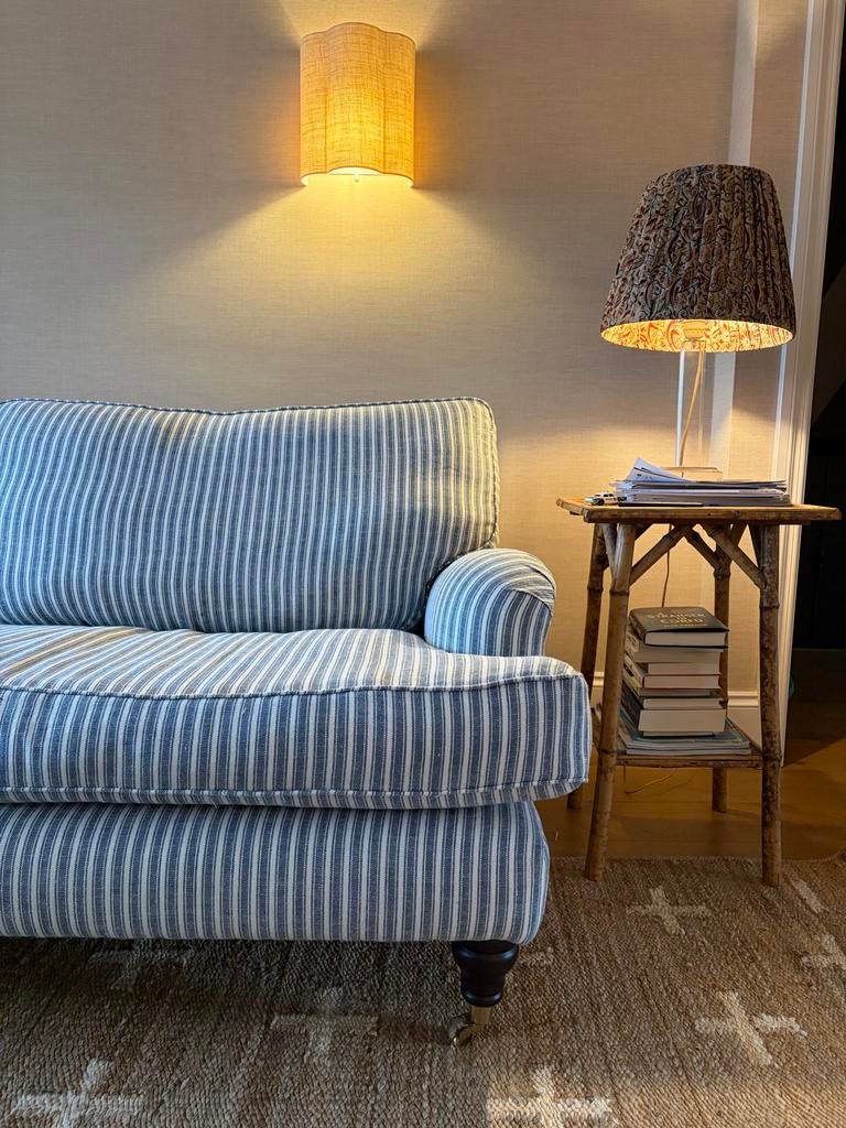 Bluebell Sofa, Engelse Roll Arm-stijl Bank, Huis en Inrichting, Ophalen, Driepersoons, 75 tot 100 cm, Zo goed als nieuw