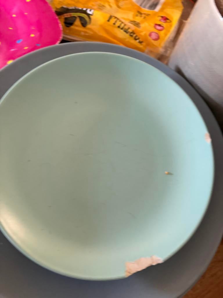 Set van 16 borden: 8 groen, 8 grijs (klein en groot), Huis en Inrichting, Keuken | Servies, Gebruikt, Bord(en), Effen, Keramiek