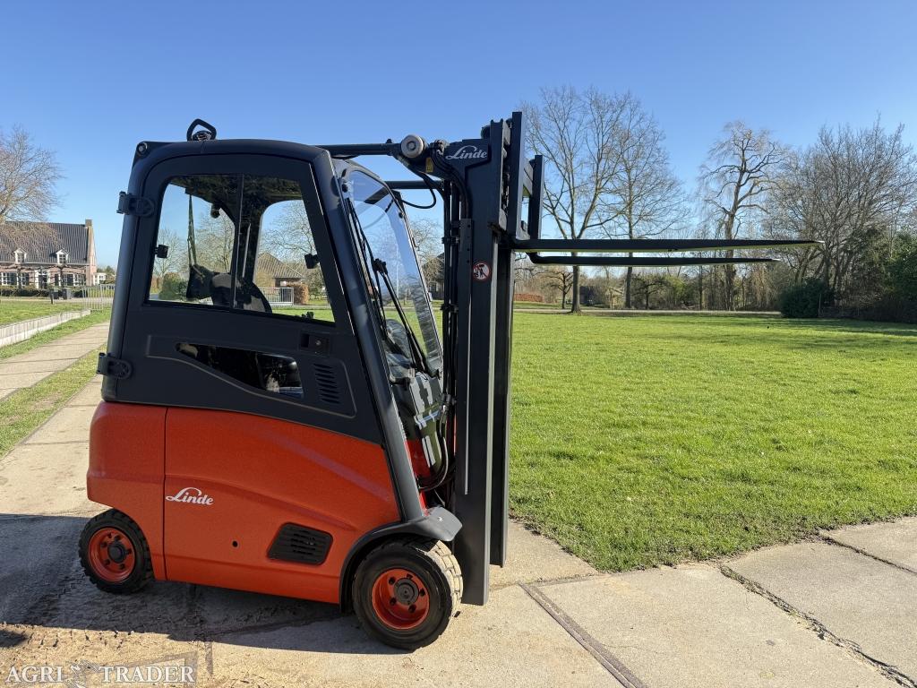 Linde 1800KG elektrisch triplex freelift Sideshift, Info@vanbeurdenheftrucks.nl, Linde, Heftruck, Ophalen of Verzenden