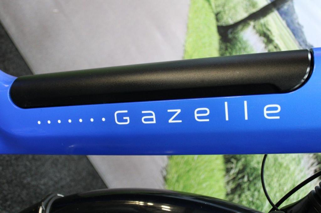 GAZELLE Grenoble C5 HMB Dames Tropical Blue Glans 53cm 2022, Gebruikt, -, - 0
-, NL, 51 tot 55 cm