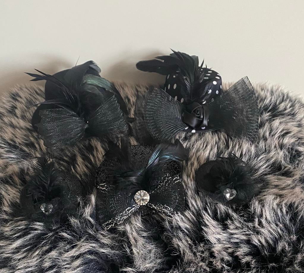 Poppen hoedjes / zwart, Verzamelen, Poppen, Verzenden, Nieuw, Pop