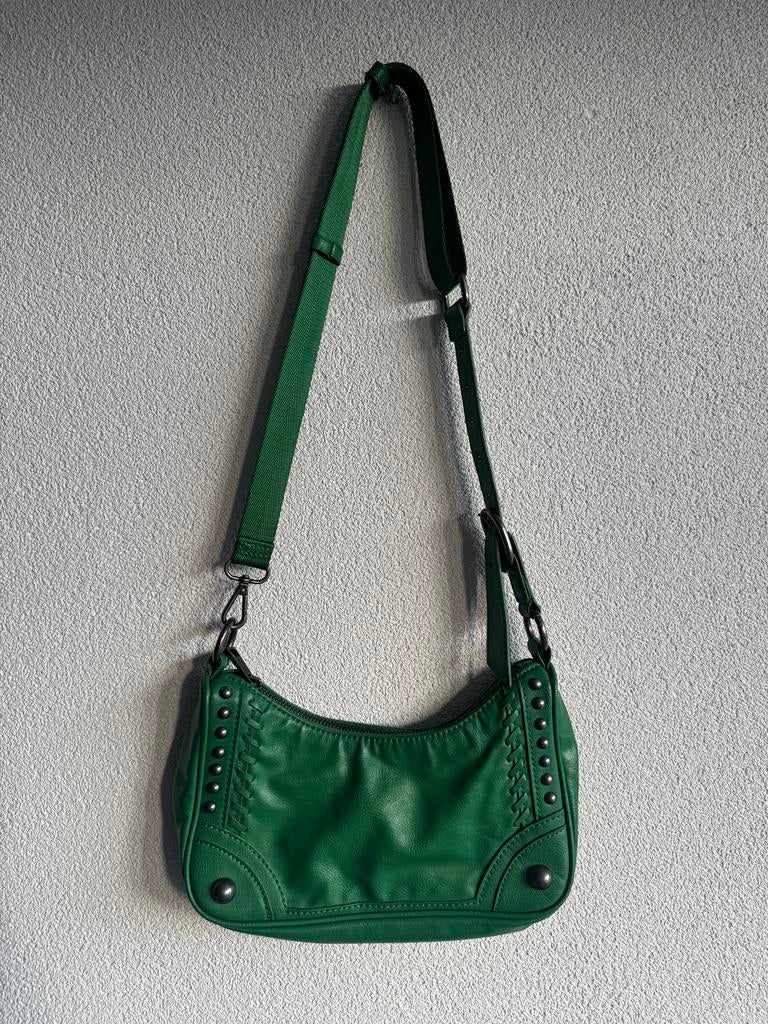 Zara groene schoudertas met studs, Overige merken, Zara, Ophalen of Verzenden, Zo goed als nieuw