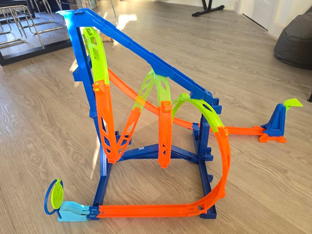 Hot Wheels Racebaan met Looping - Urenlang Speelplezier!, Kinderen en Baby's, Speelgoed | Racebanen, Ophalen, Hot Wheels, Handmatig