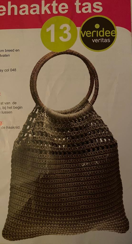 Werkbeschrijving voor gehaakte tas, Hobby en Vrije tijd, Breien en Haken, Ophalen of Verzenden, Zo goed als nieuw, Haken, Patroon of Boek