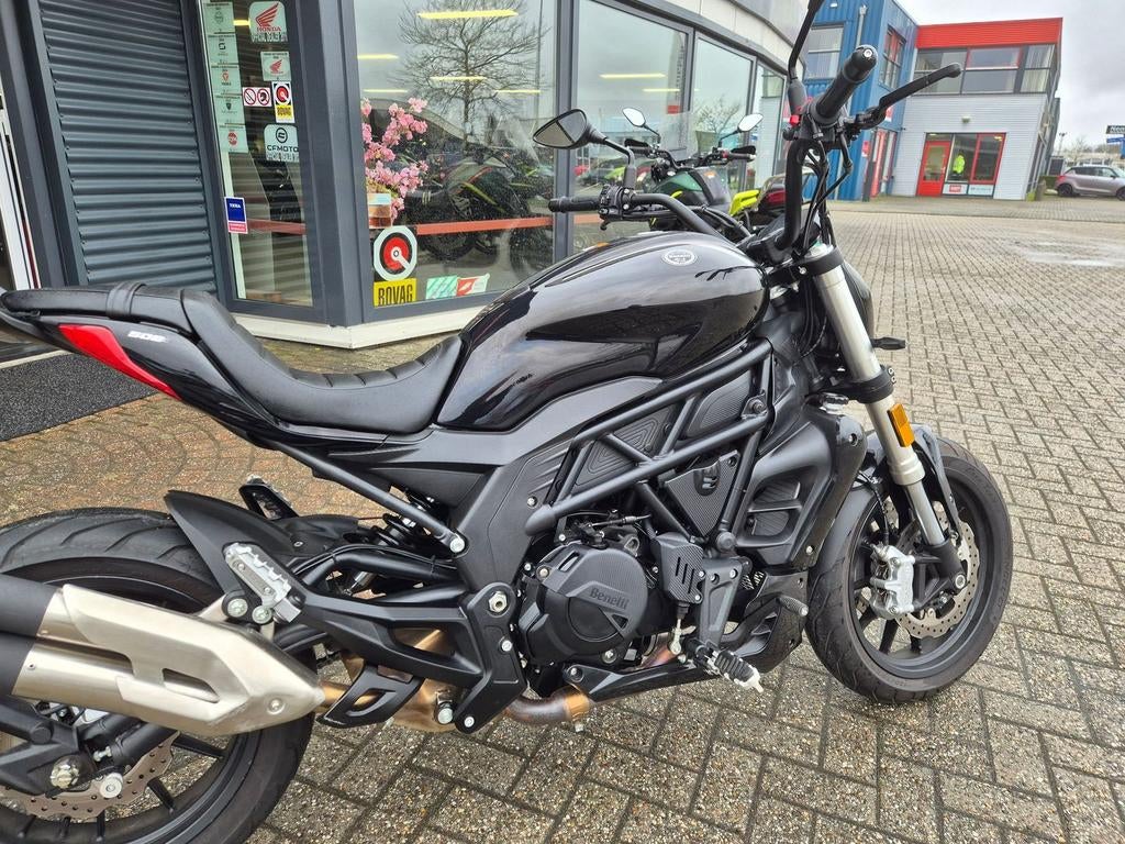 BENELLI 502 C (bj 2022) 1,979 km - foto 2