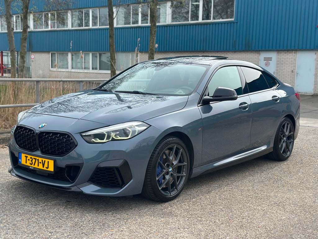 BMW 2-serie Gran Coupé M235i xDrive High Executive pano! He, Automaat, 1998 cc, 15 km/l, Gebruikt