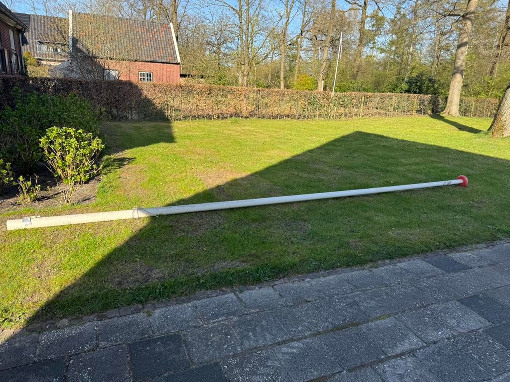 Vlaggenmast hout, Ophalen, Gebruikt