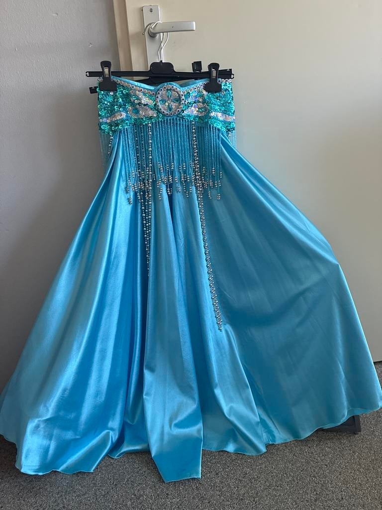 Blauw buikdans kostuum - Maat M - Rok, belt en top, Ophalen of Verzenden, Nieuw