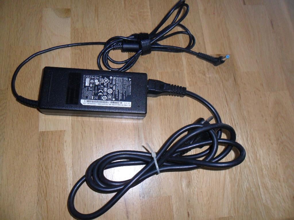 LAPTOP OPLADER, Computers en Software, Laptop-opladers, Ophalen, Gebruikt, Packard Bell