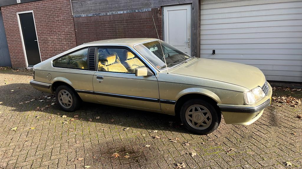Opel monza 2.2 automaat., Ophalen of Verzenden, Nieuw