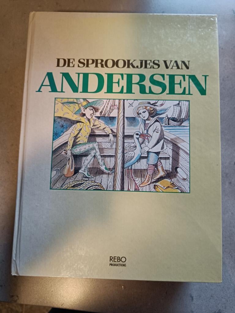 De Sprookjes van Andersen - Dik Boek met Illustraties, Boeken, Sprookjes en Fabels, Gelezen, Ophalen of Verzenden