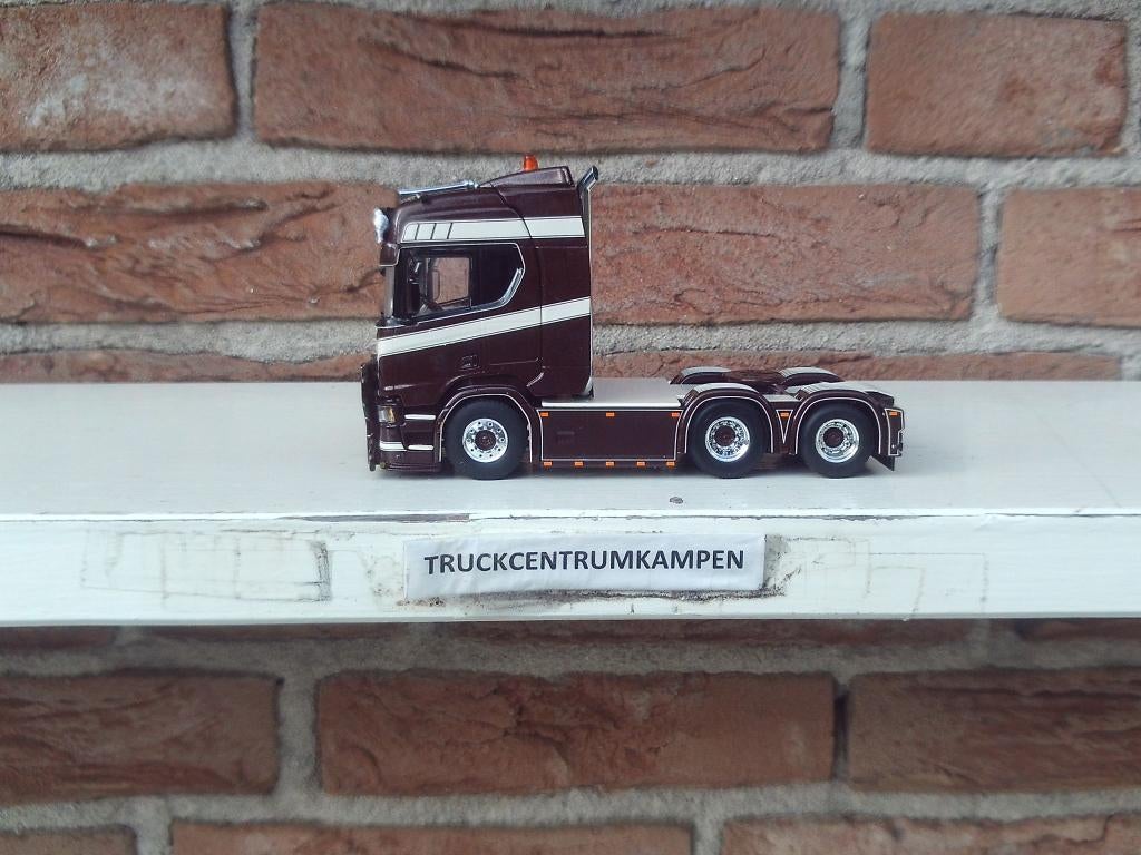 WSI  Scania  R  Highline  van  Madland.