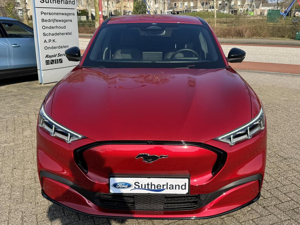 Ford Mustang Mach-E Extended Premium RWD 91 kWh | SCI | 294p, Automaat, Gebruikt, Zwart, 600 km
