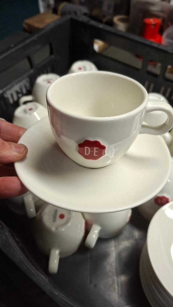 26x Douwe Egberts servies kopjes en schotels. DE, ., Ophalen of Verzenden, Zo goed als nieuw, .