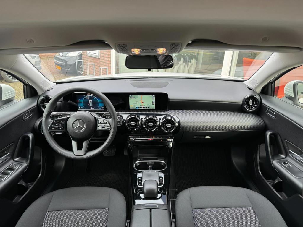 Mercedes-Benz A-klasse 180 d I LED I PDC I Lane-Assist I LEE, 1345 kg, Stof, Gebruikt, 4 cilinders