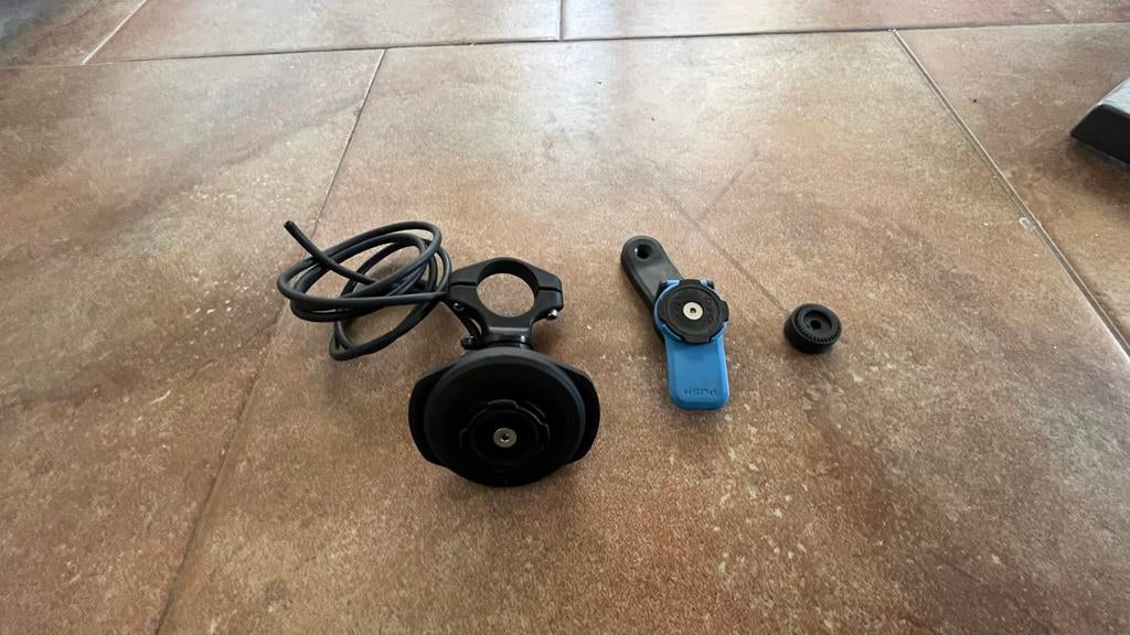 Quadlock telefoon bevestiging, Motoren, Ophalen of Verzenden, Gebruikt