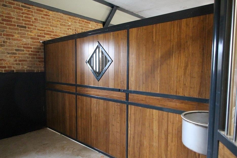 52. Tussenwand | Paardenstal | Paardenstallen binnenboxen, Stalling, 1 paard of pony