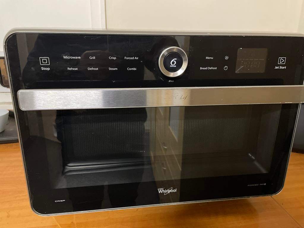 Whirlpool Combimagnetron met Crisp, Grill en Hete Lucht, Combimagnetron, Gebruikt, Ophalen of Verzenden, Vrijstaand