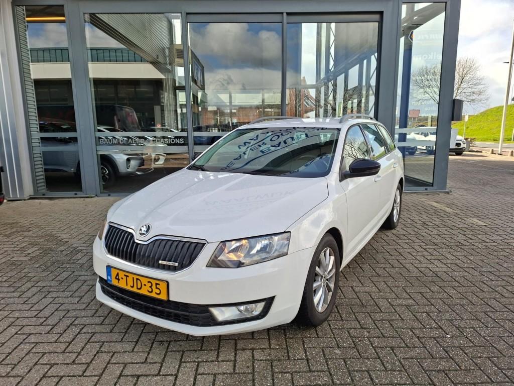 Skoda OCTAVIA 1.6 TDI GREENLINE BNS NAVI CLIMA LMV PDC TREKH, Euro 5, Gebruikt, 4 cilinders, Wit