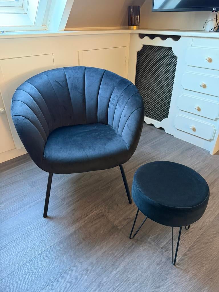 Zwarte fauteuil, Huis en Inrichting, Fauteuils, Ophalen of Verzenden, Zo goed als nieuw, 75 tot 100 cm, 50 tot 75 cm