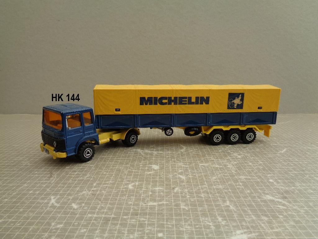 majorette saviem met huif trailer michelin, Ophalen of Verzenden, Zo goed als nieuw, Auto
