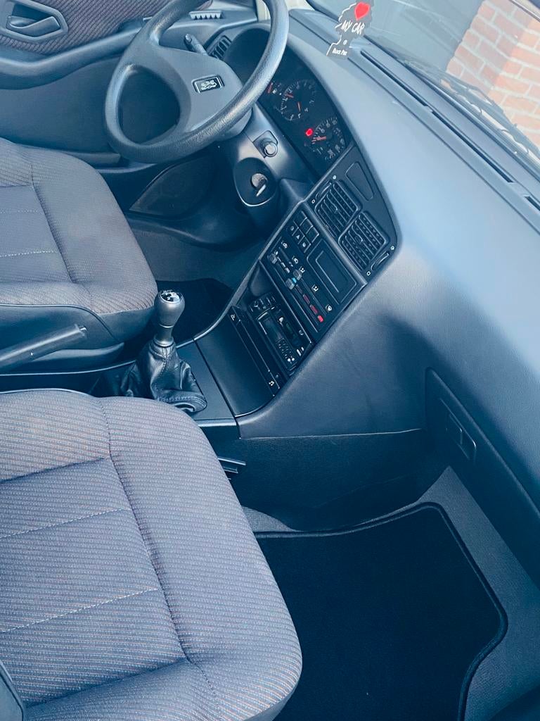 Peugeot 405 1.6 GXI 1994 benzine Grijs, Auto's, Peugeot, 1580 cc, 1200 kg, Handgeschakeld, Grijs